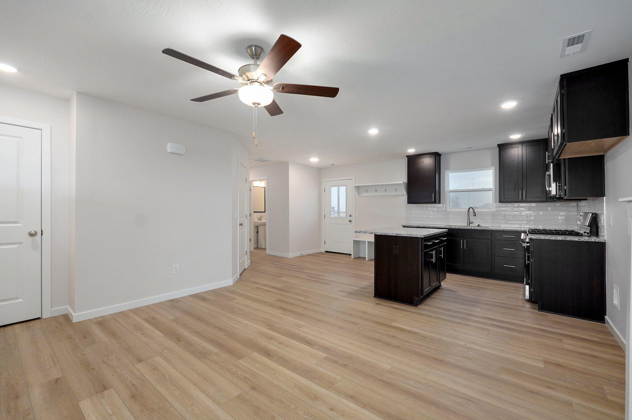 1730 East Charlton Street Property Photo 10