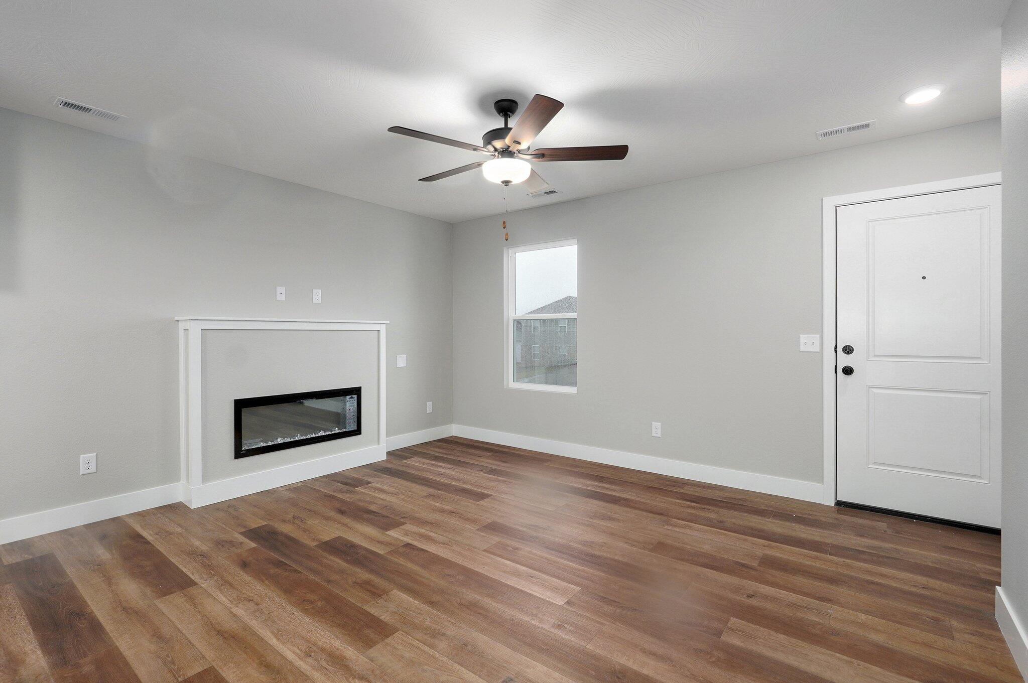 1718 East Charlton Street Property Photo 7