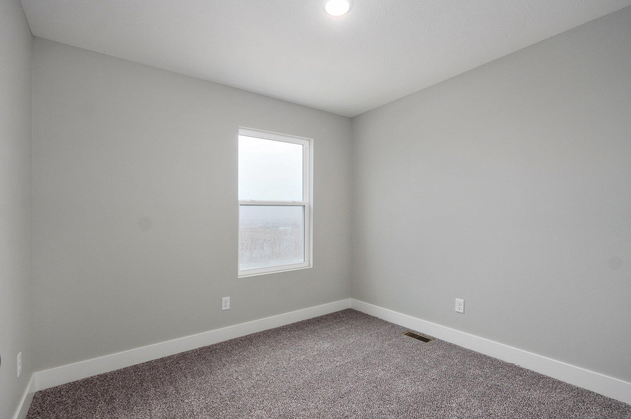 1718 East Charlton Street Property Photo 20