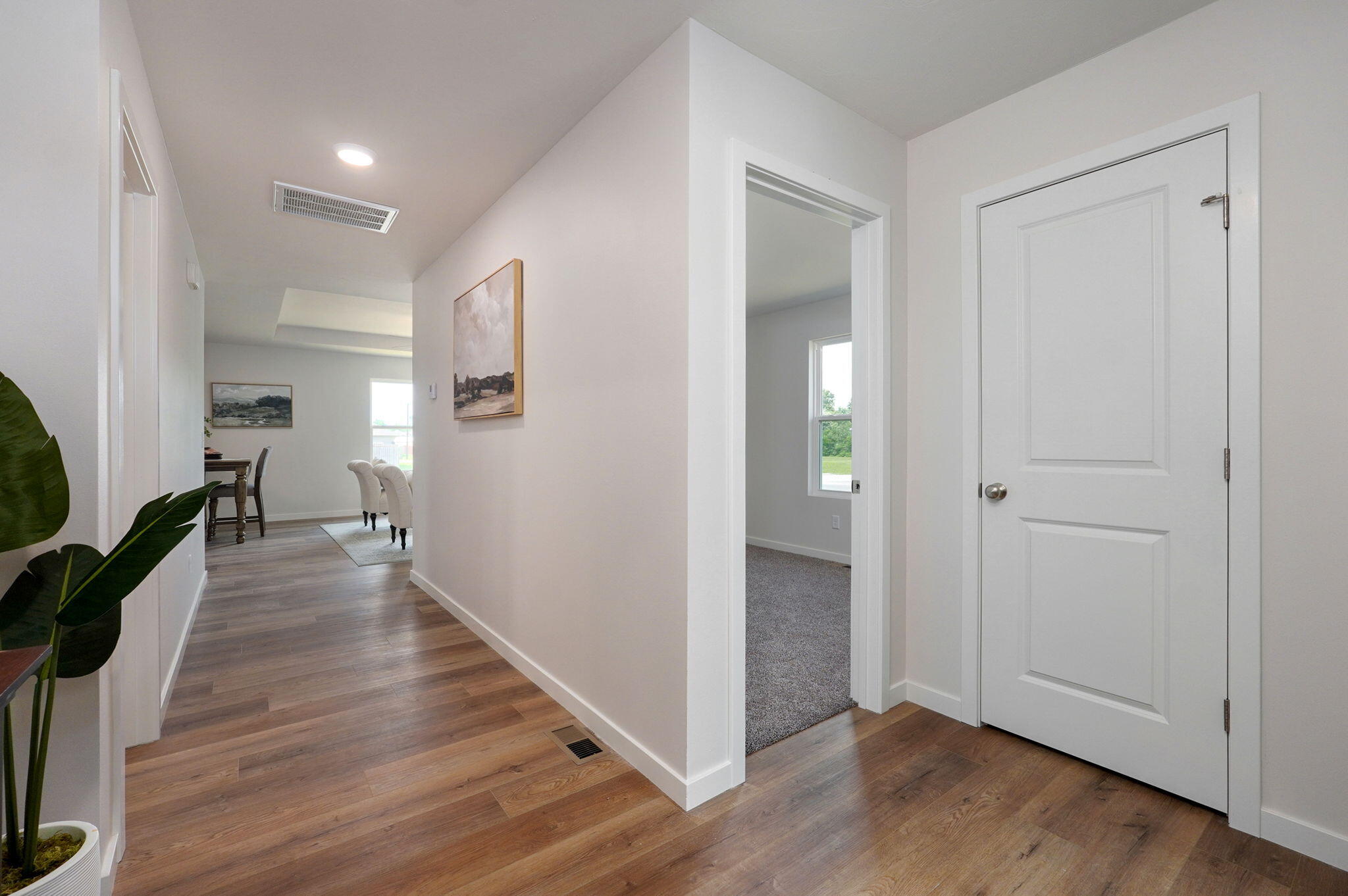2487 East Beagle Street Property Photo 6