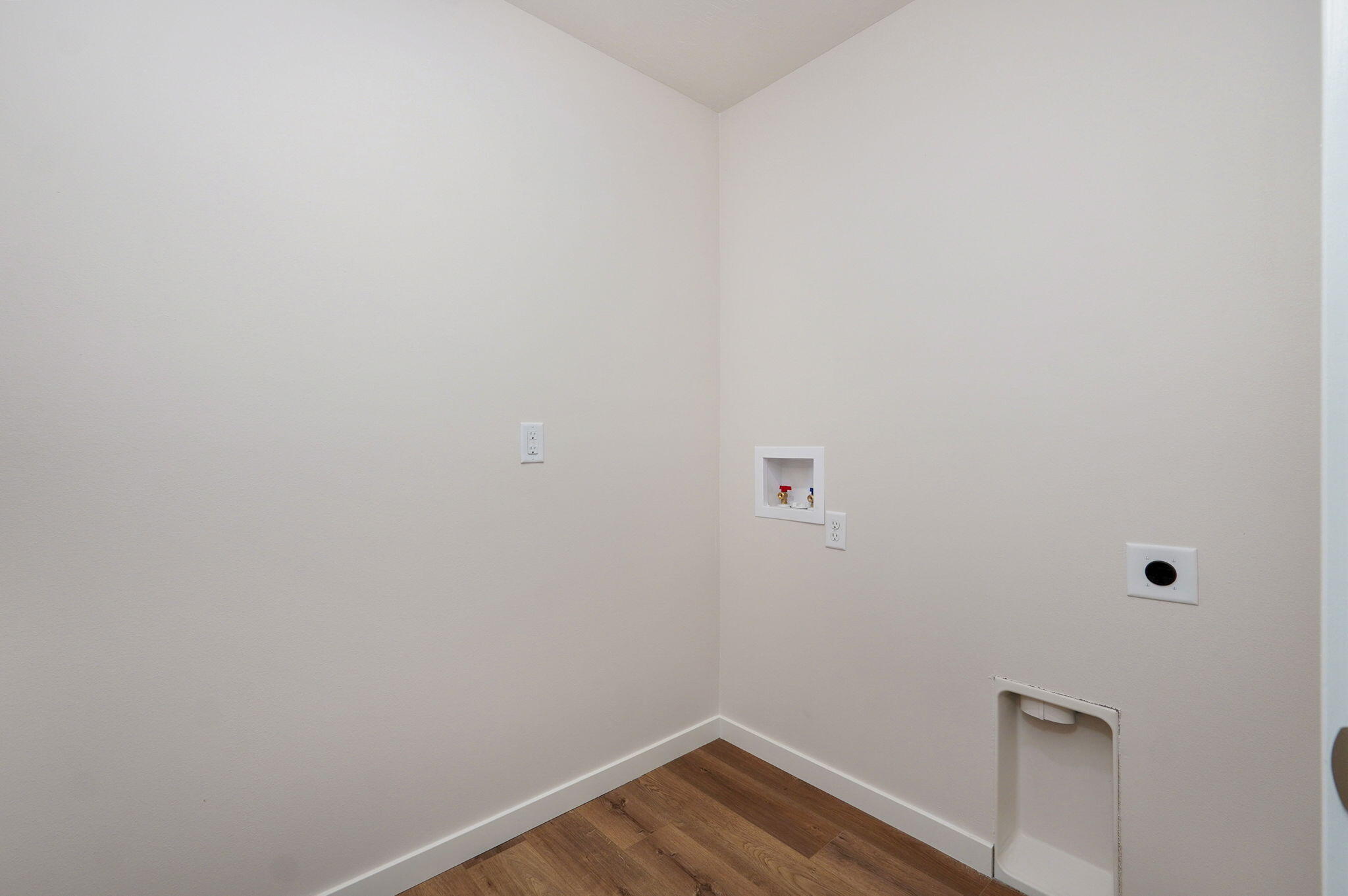 2487 East Beagle Street Property Photo 15