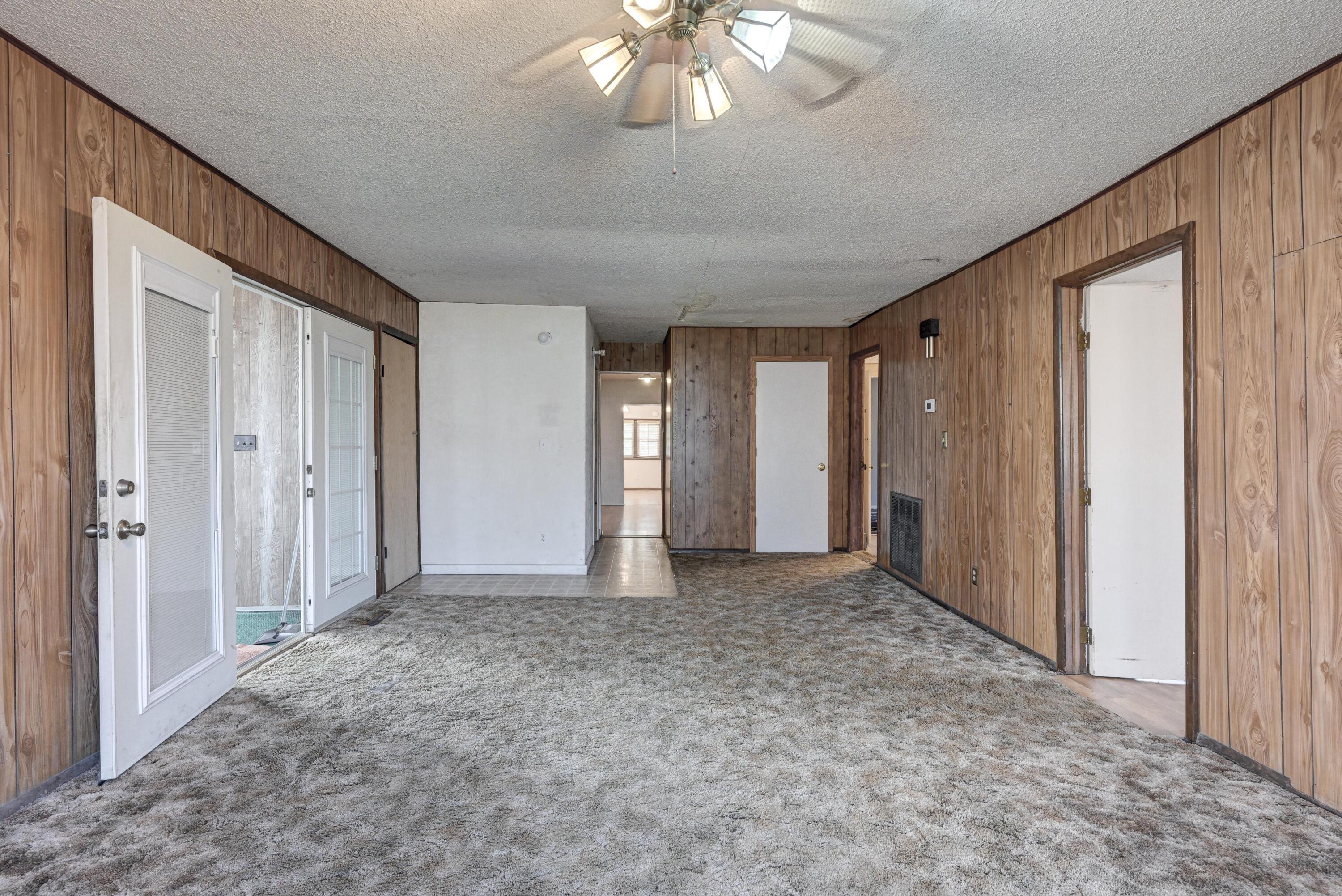 4319 South Duquesne Road Property Photo 14