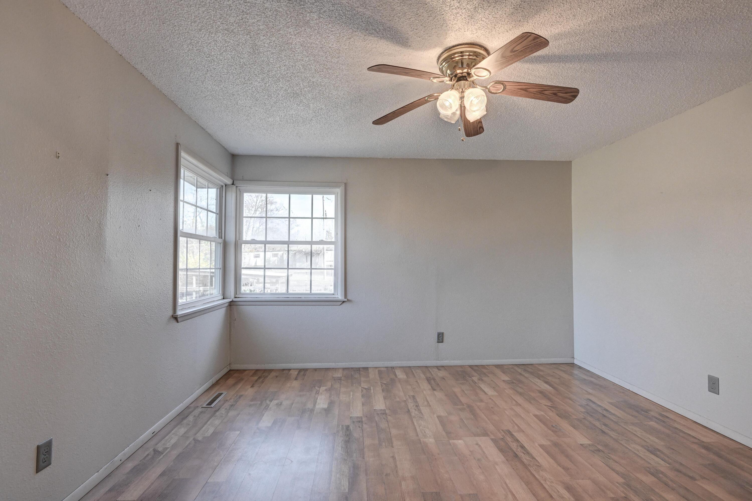 4319 South Duquesne Road Property Photo 15