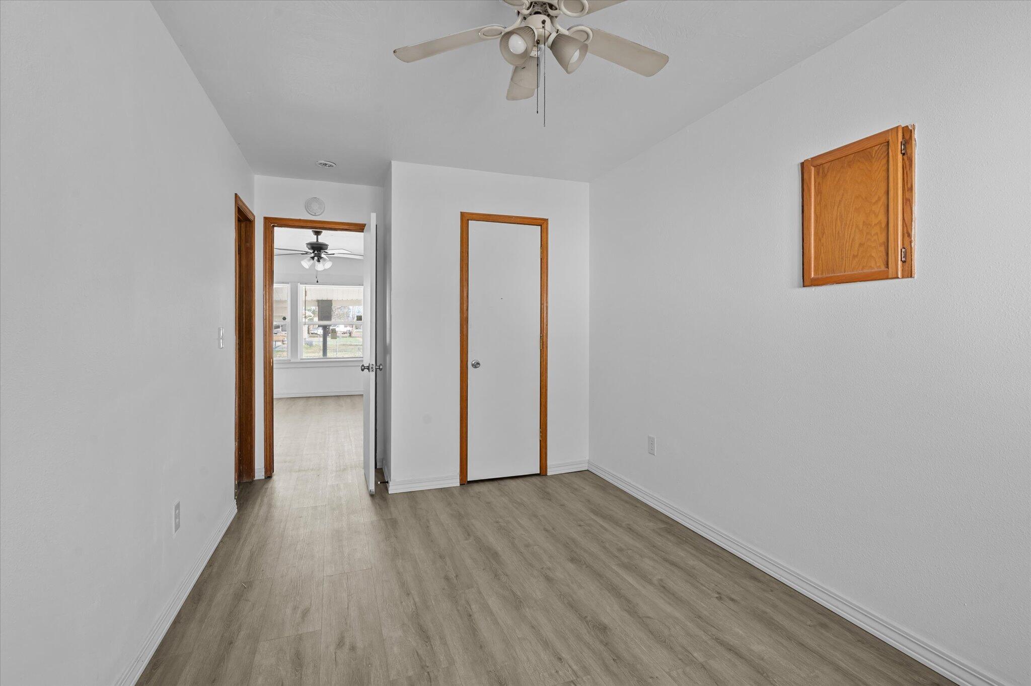 567 South Warren Avenue Property Photo 19