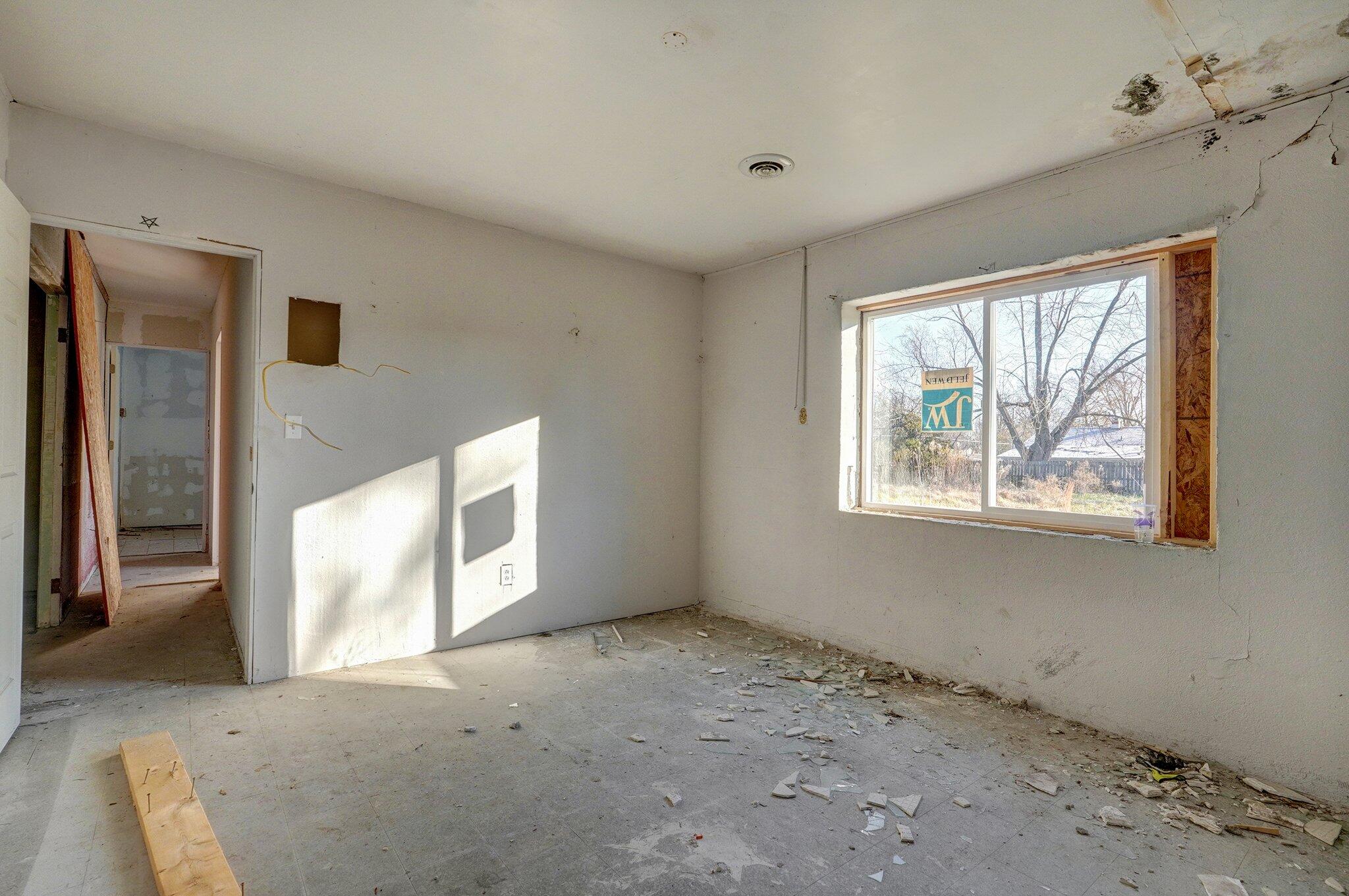 418 South Elm Street Property Photo 14