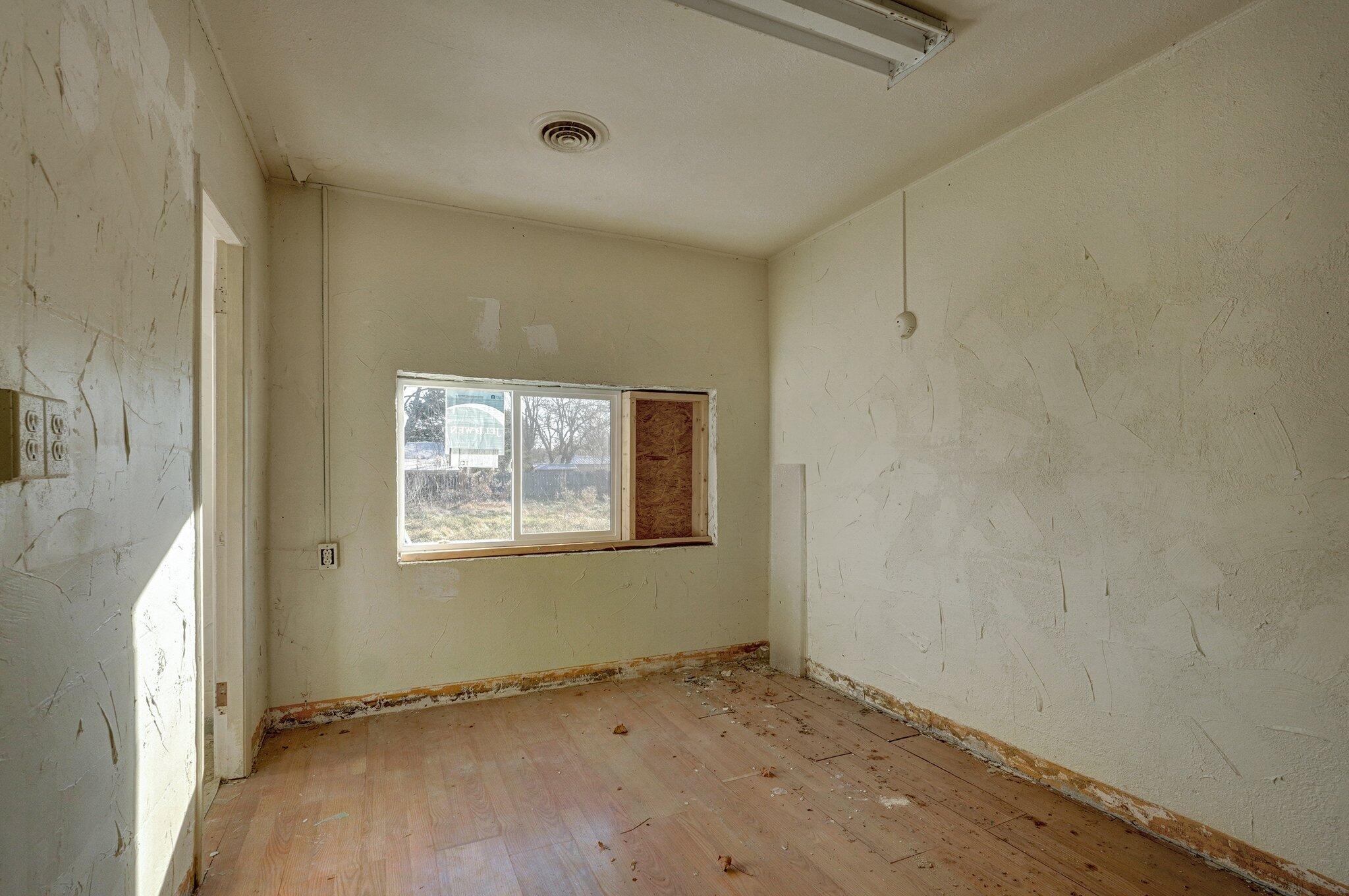 418 South Elm Street Property Photo 17