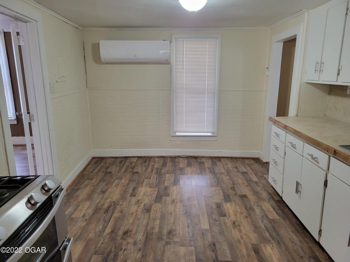 1629 West 3rd Street Property Photo 6