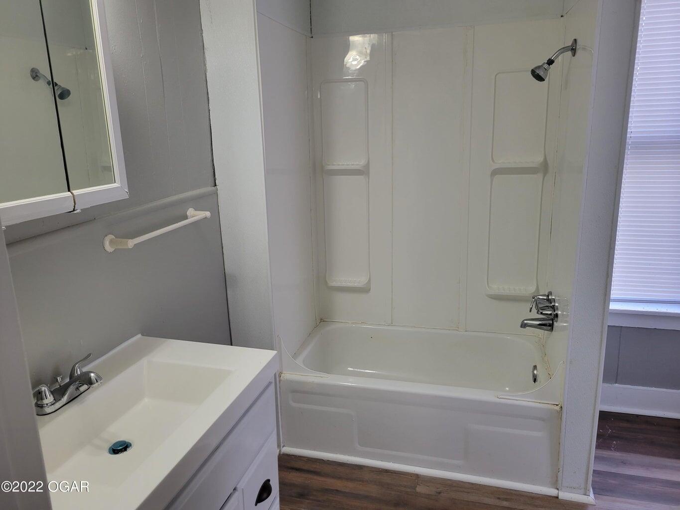 1629 West 3rd Street Property Photo 8