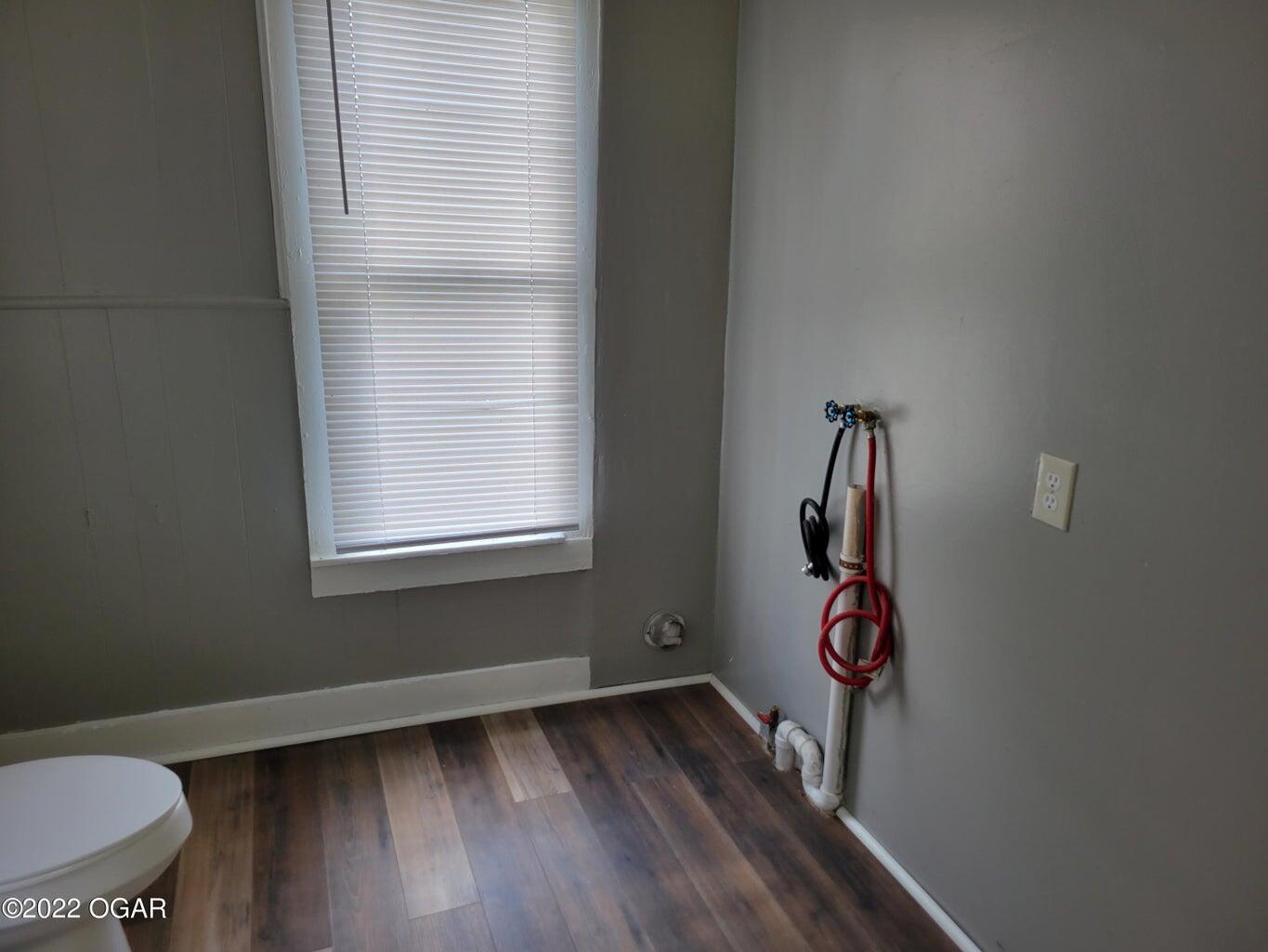 1629 West 3rd Street Property Photo 9