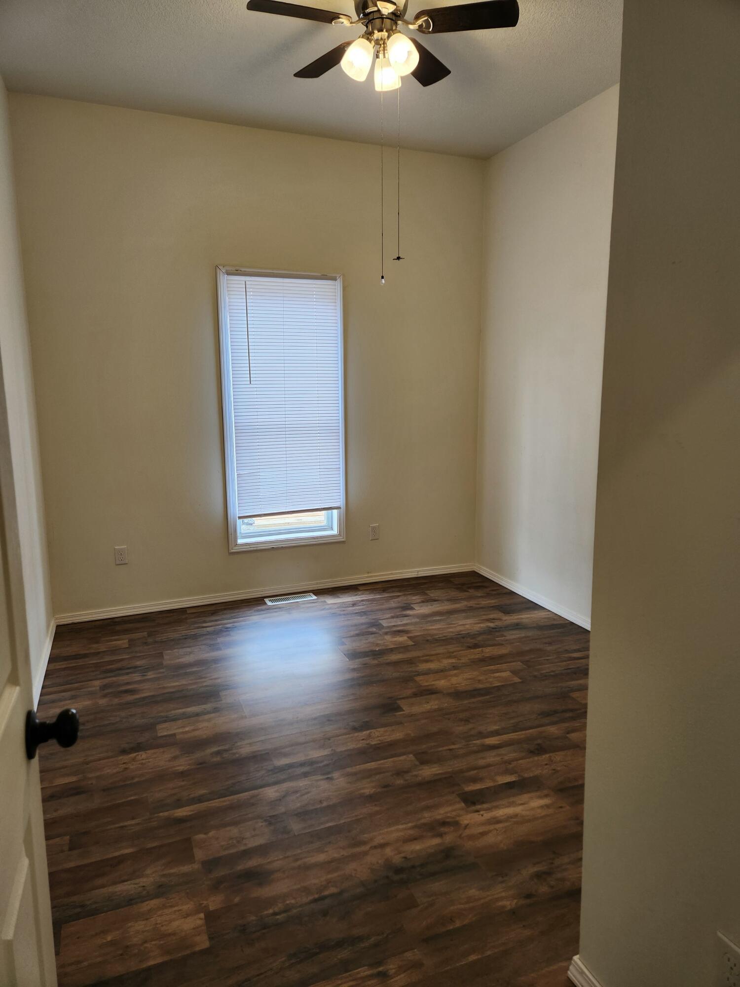 607 North Pearl Avenue Property Photo 13
