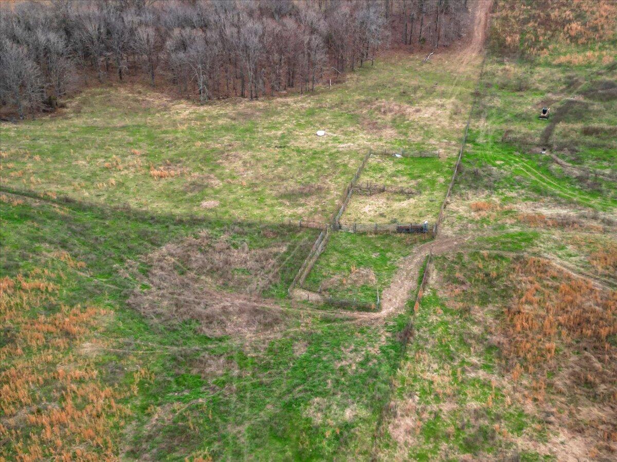 000 County Road 7040 Property Photo 19