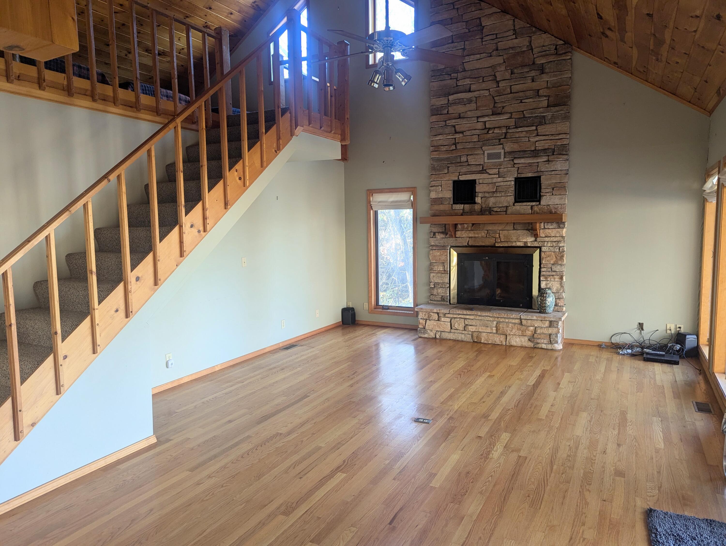 26517 Farm Road 1212 Property Photo 5