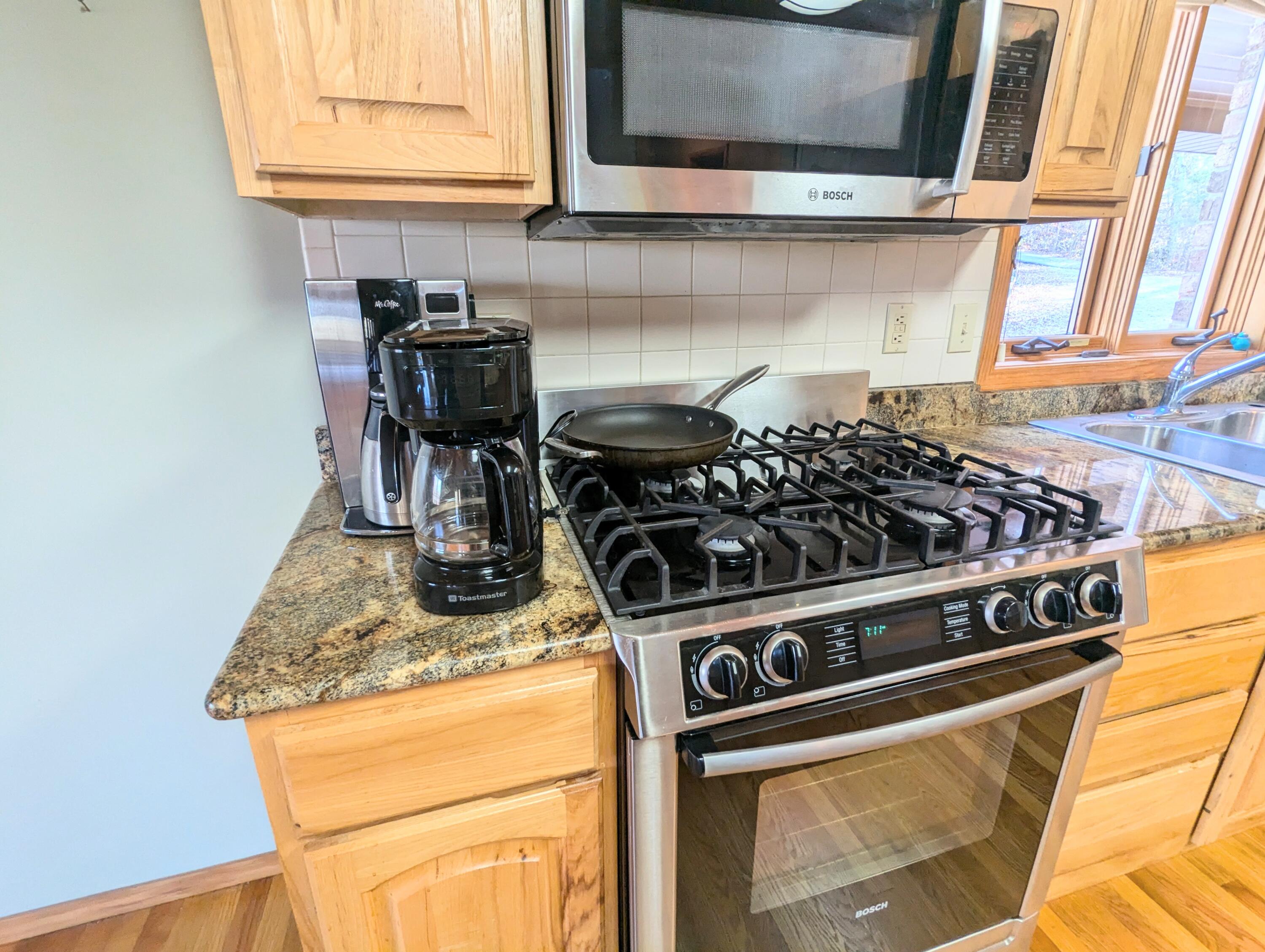 26517 Farm Road 1212 Property Photo 10