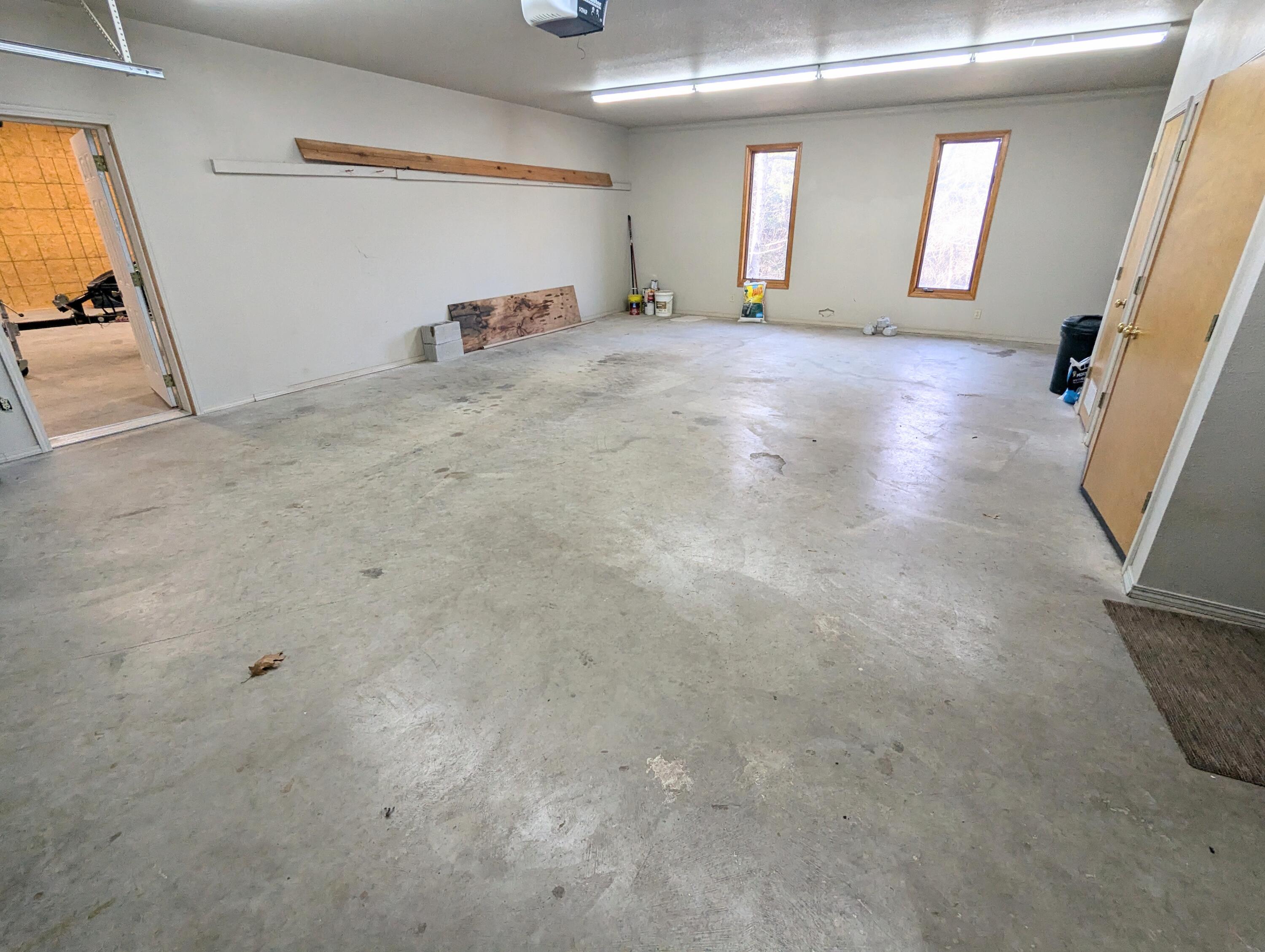 26517 Farm Road 1212 Property Photo 35