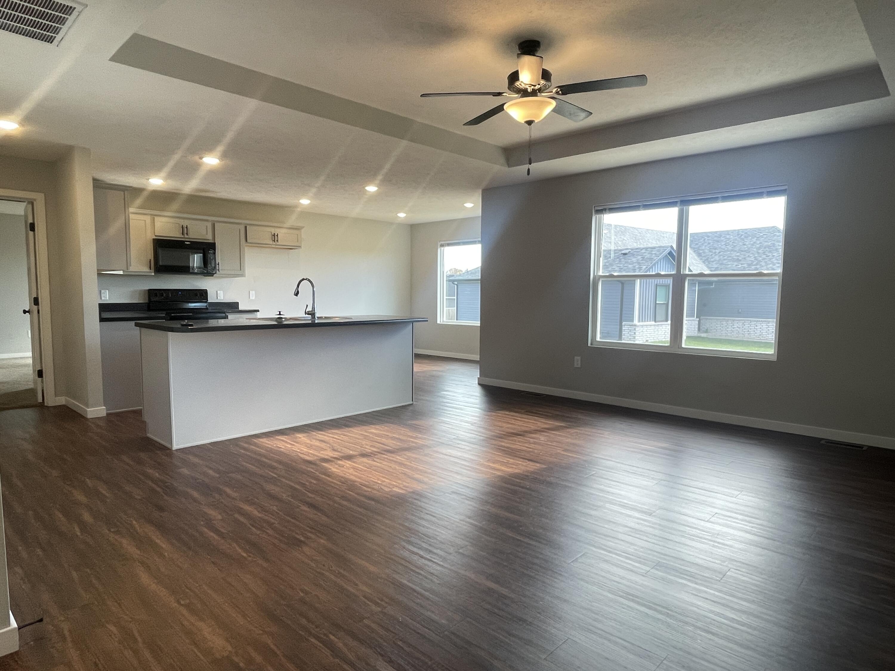 242 West Granada Street Property Photo 6