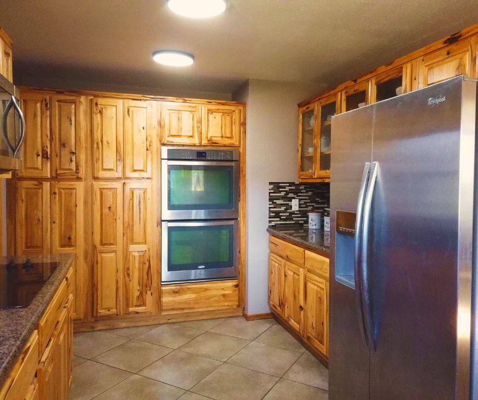 1901 Harlow Road Property Photo 9