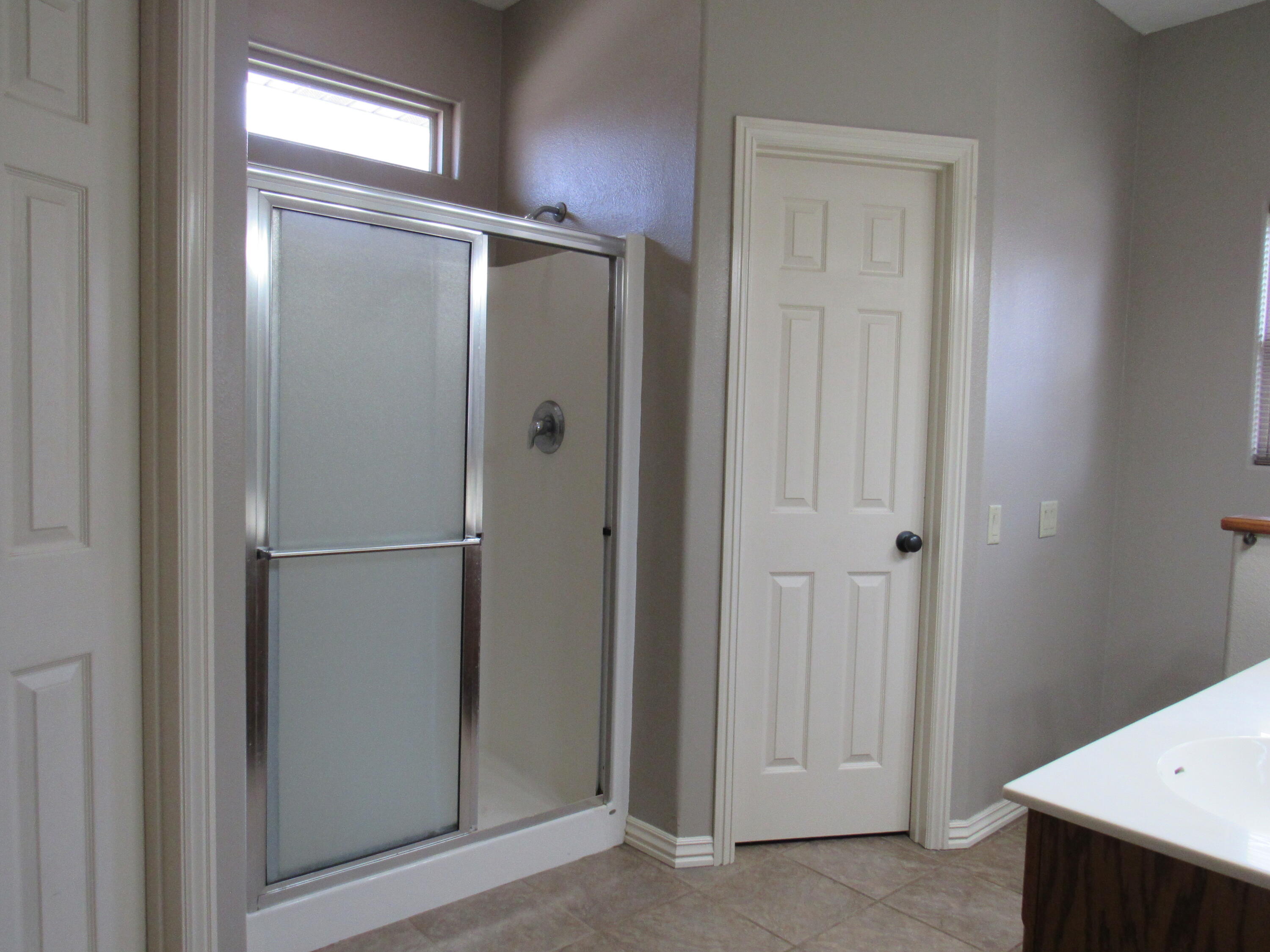 1023 West Ridgecrest Avenue Property Photo 29