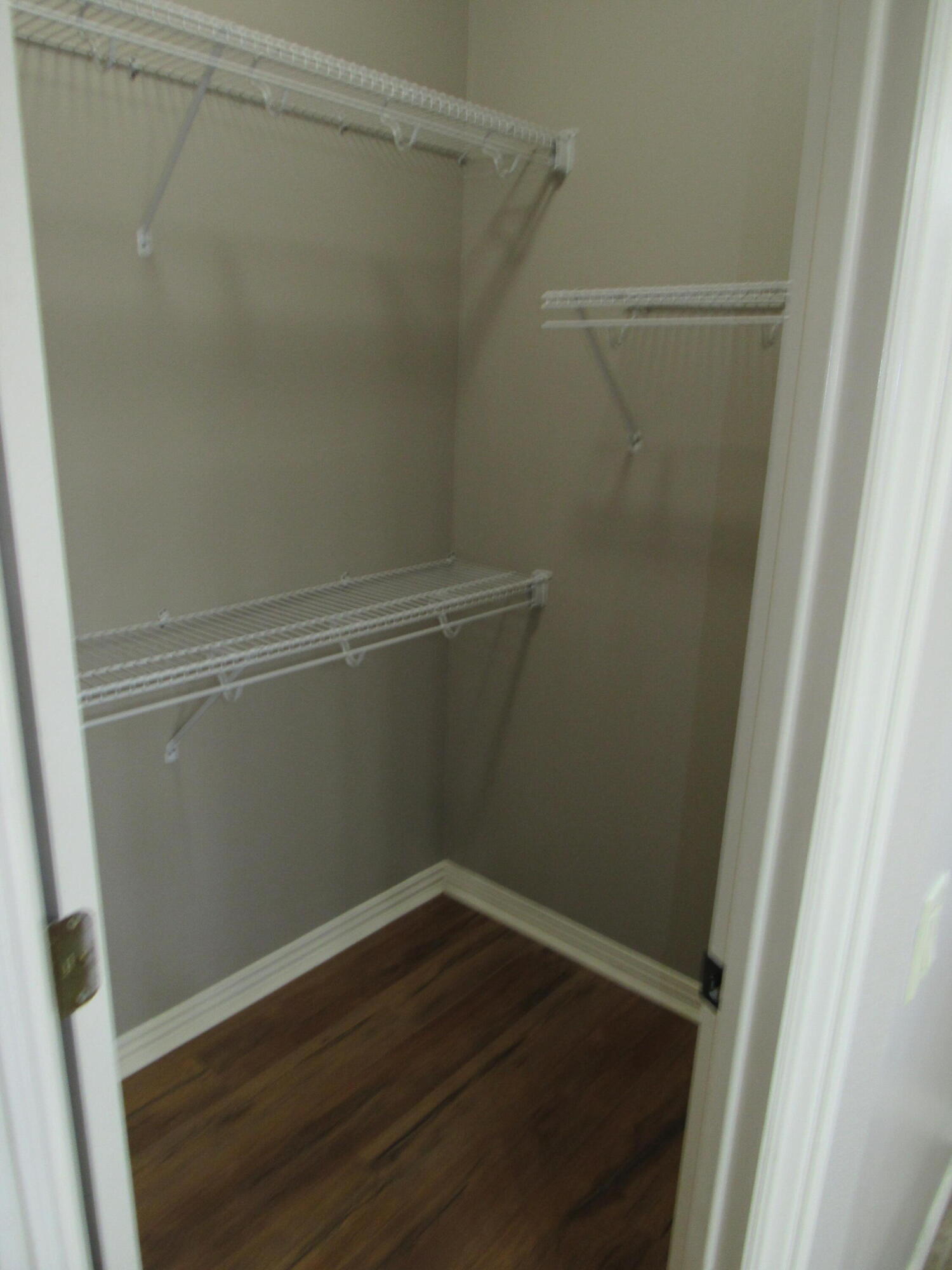 1023 West Ridgecrest Avenue Property Photo 33