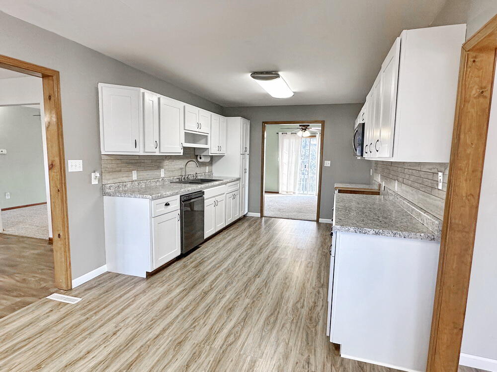4675 South 101 Road Property Photo 9