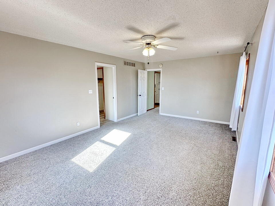 4675 South 101 Road Property Photo 19