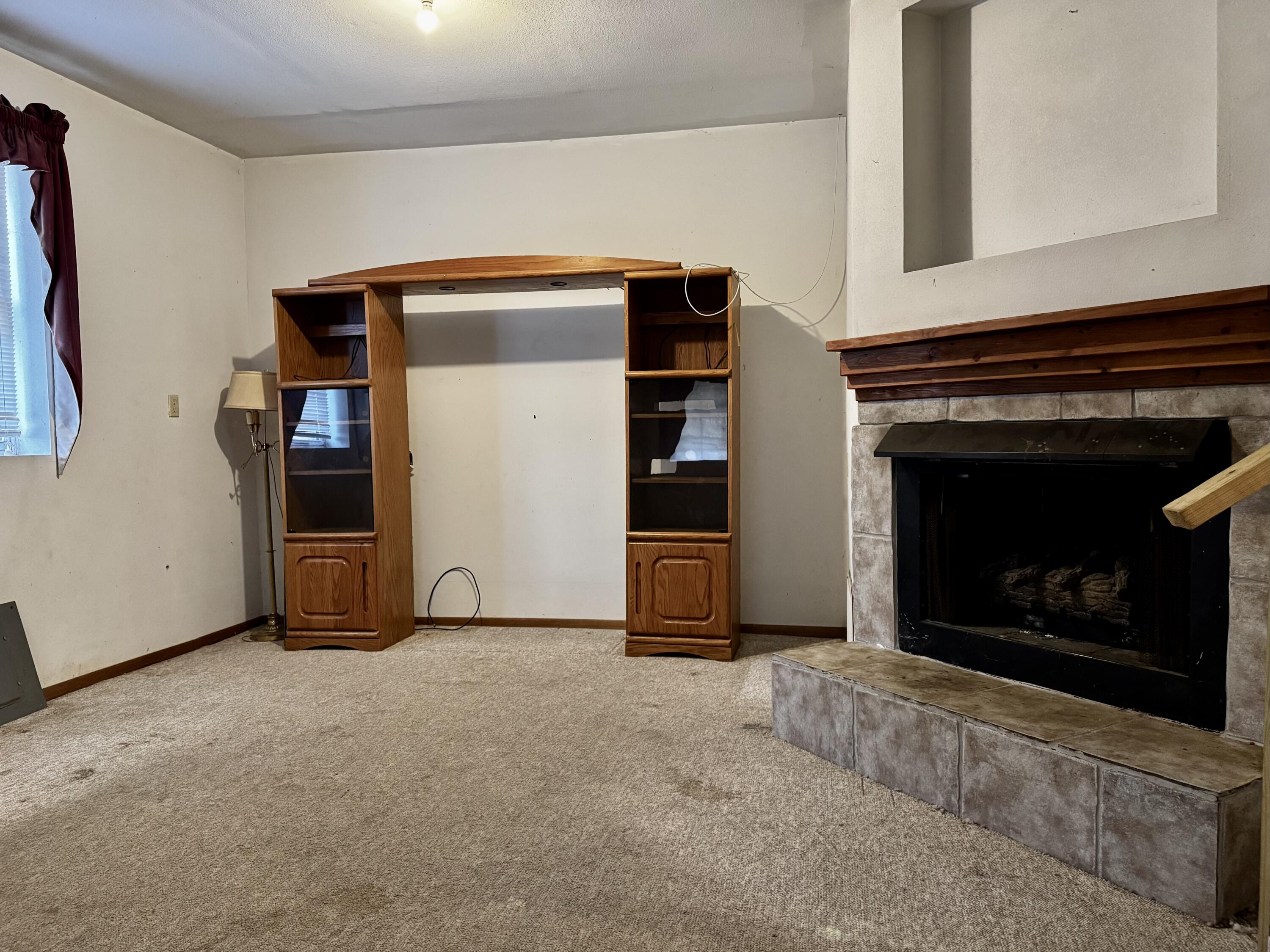 643 South Center Street Property Photo 4