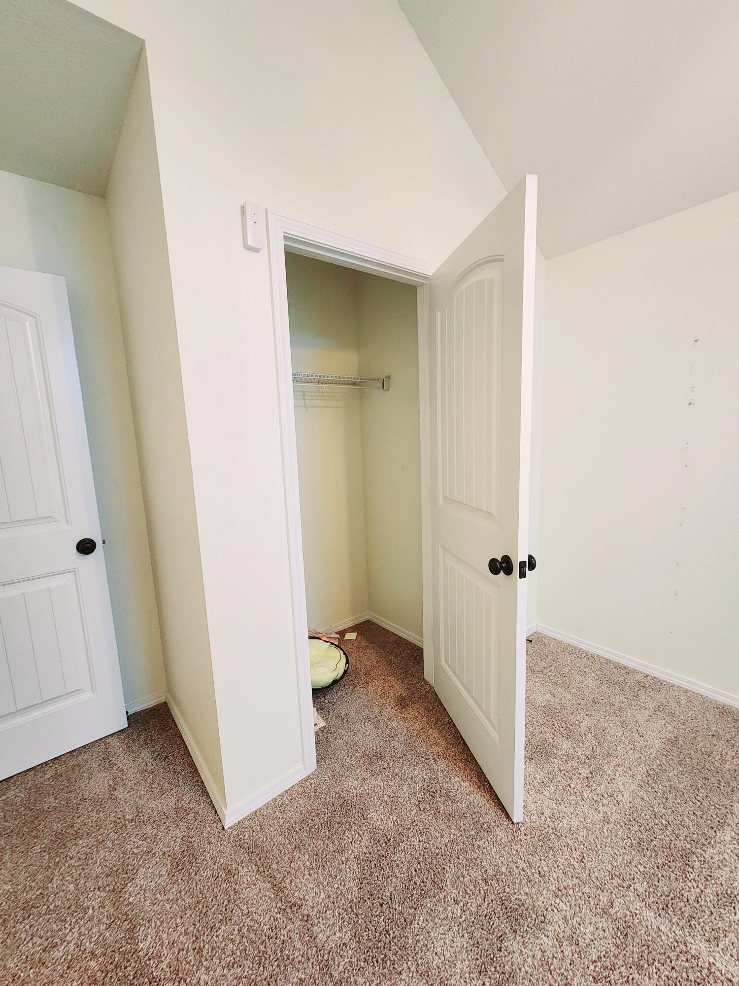 988 Capitol Hill Drive Property Photo 10