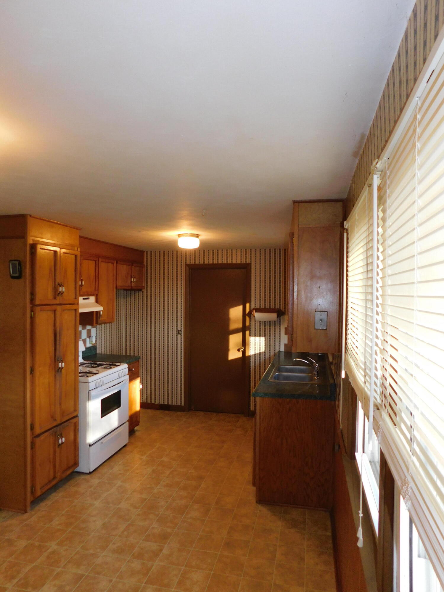 113 Melody Lane Property Photo 8
