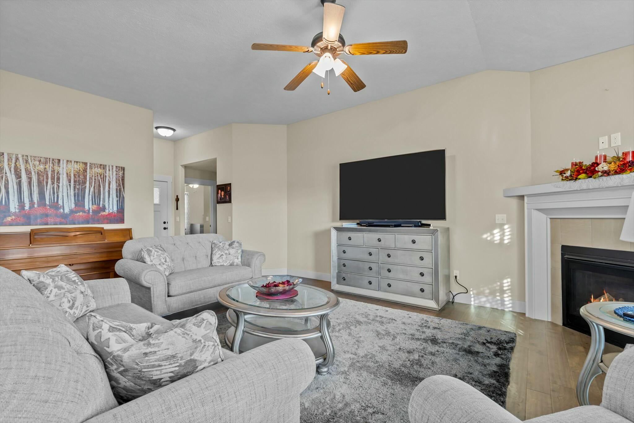 754 East Melton Road Property Photo 6