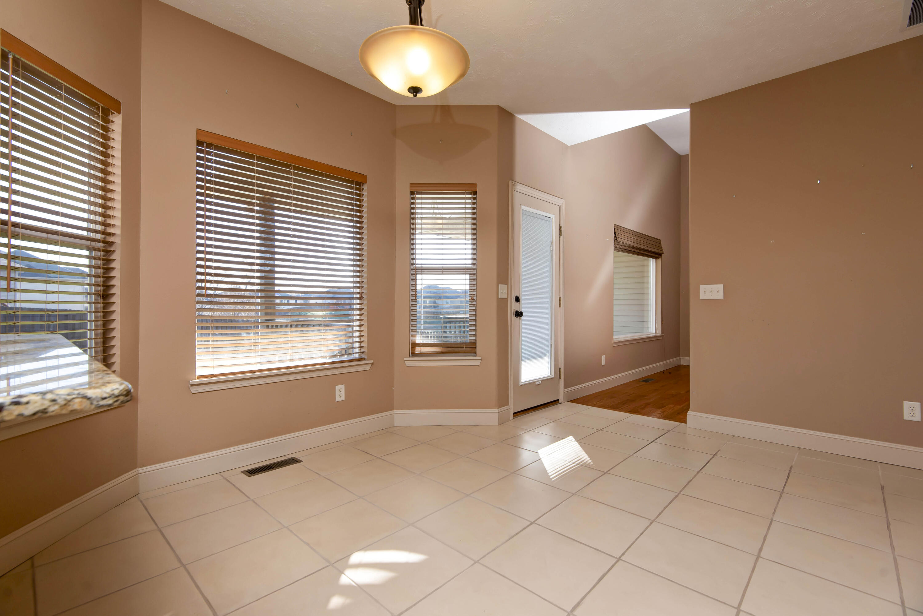 3738 North Mccurry Avenue Property Photo 10