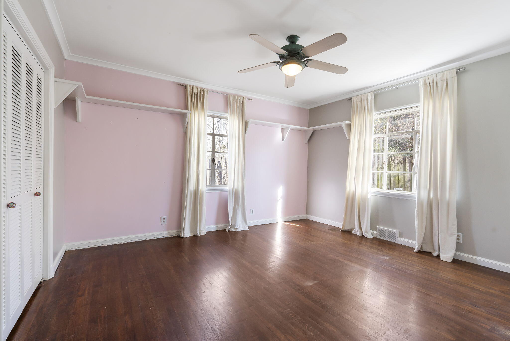 806 East Linwood Drive Property Photo 22