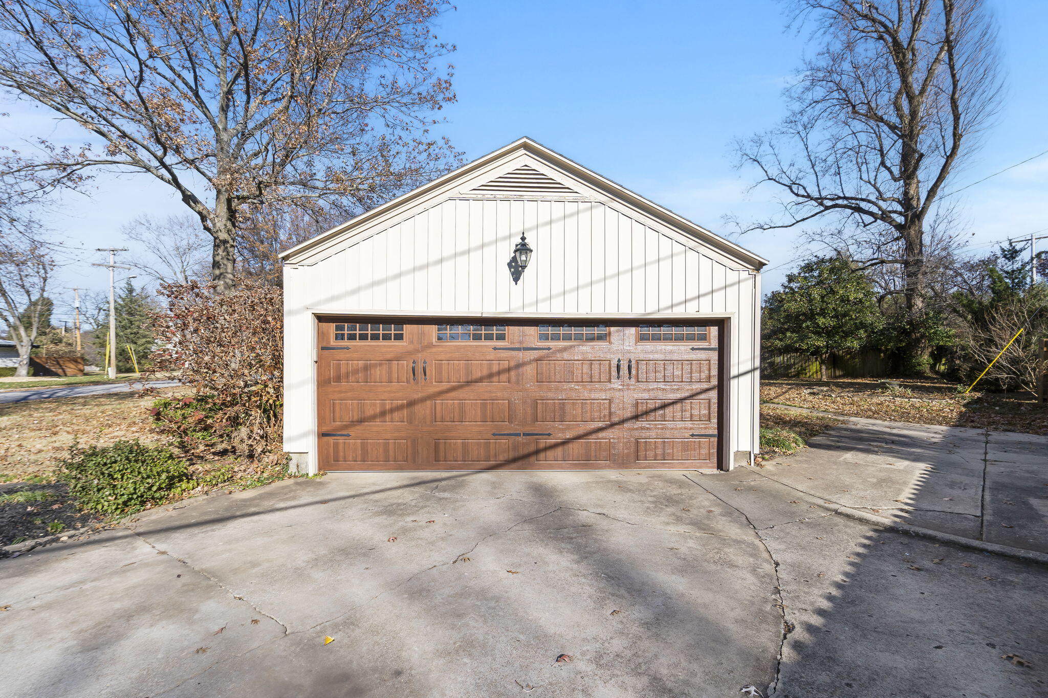 806 East Linwood Drive Property Photo 27