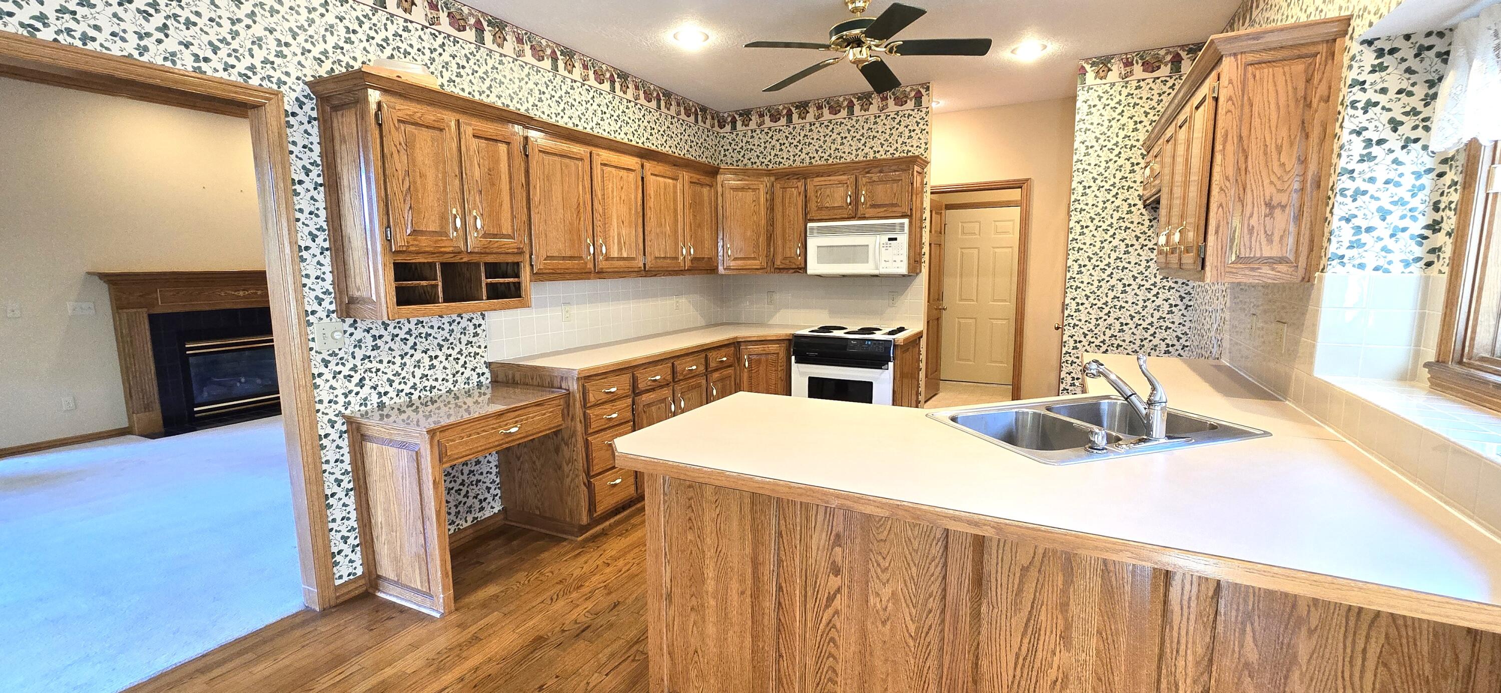 962 South Carriage Avenue Property Photo 10