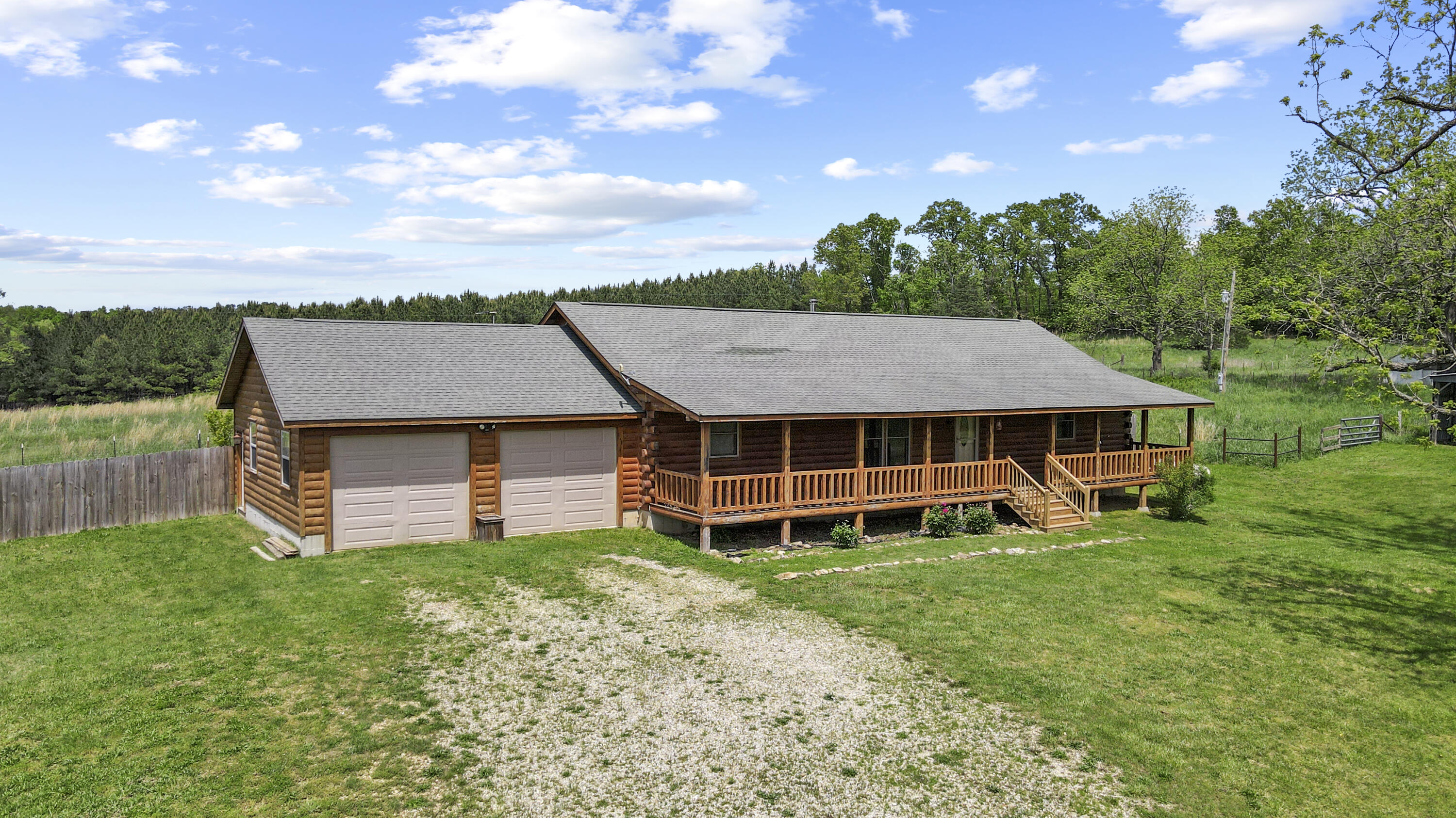 323 County Road 6720 Property Photo 1