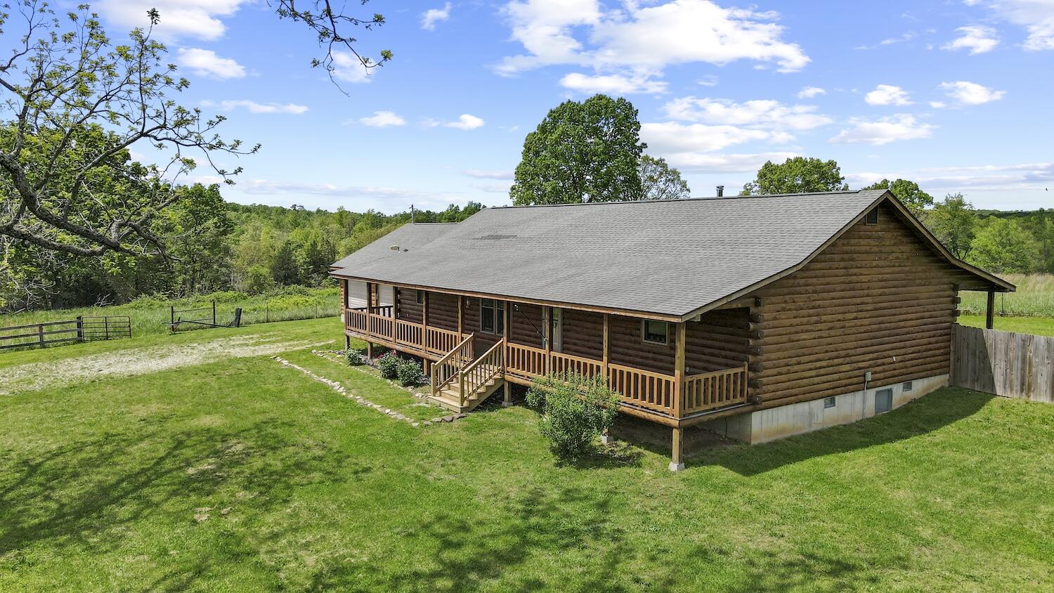 323 County Road 6720 Property Photo