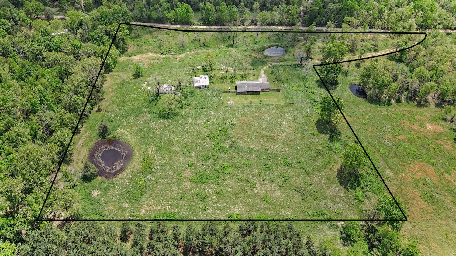 323 County Road 6720 Property Photo 3