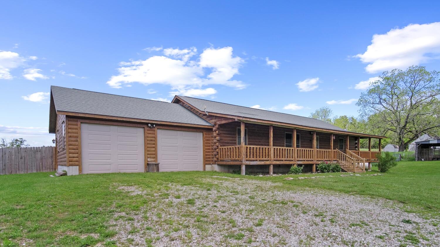 323 County Road 6720 Property Photo 22