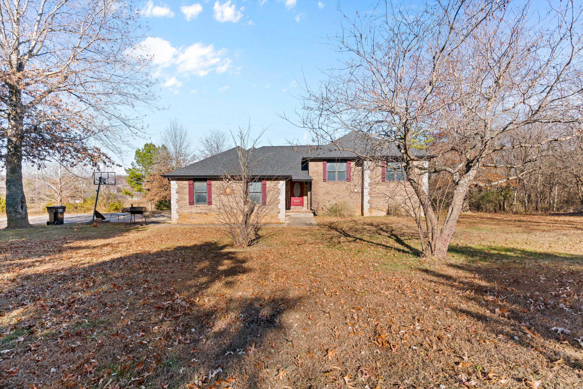 457 East War Horse Lane Property Photo 1