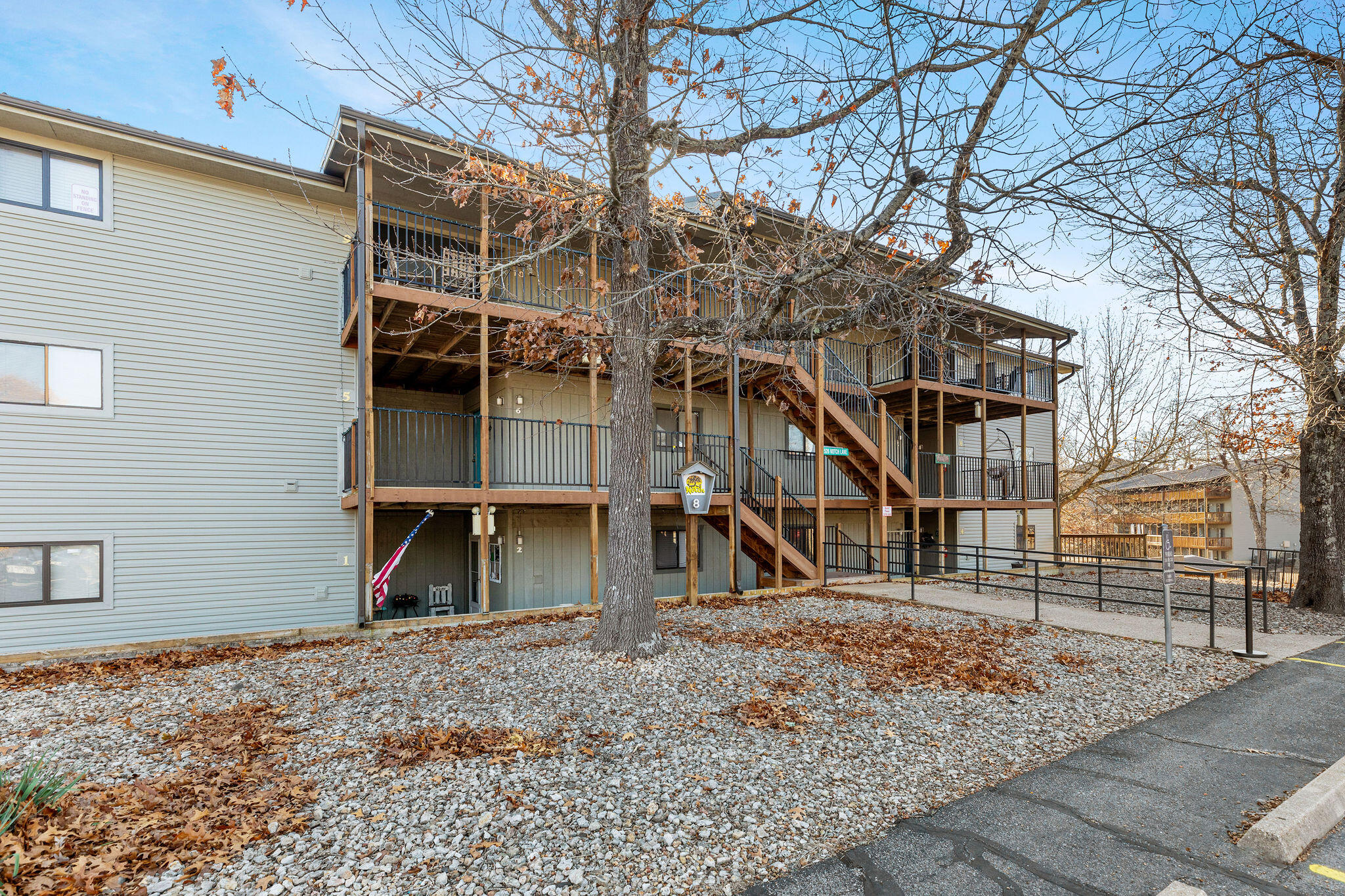526 Notch Lane Property Photo 3