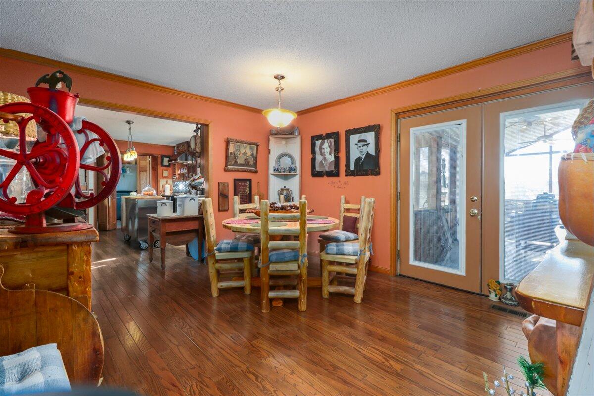 12182 State Highway Ee Property Photo 17