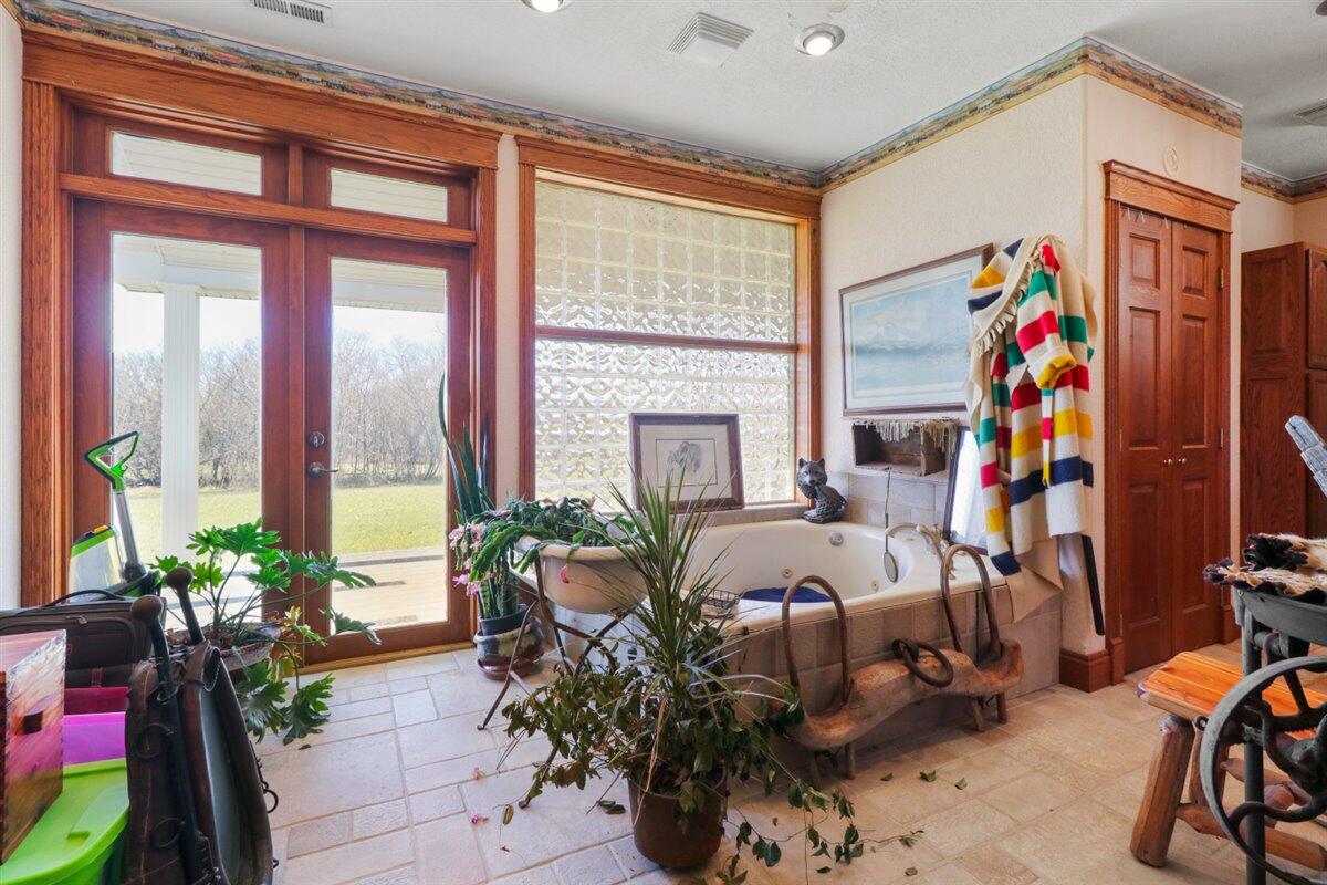 12182 State Highway Ee Property Photo 22