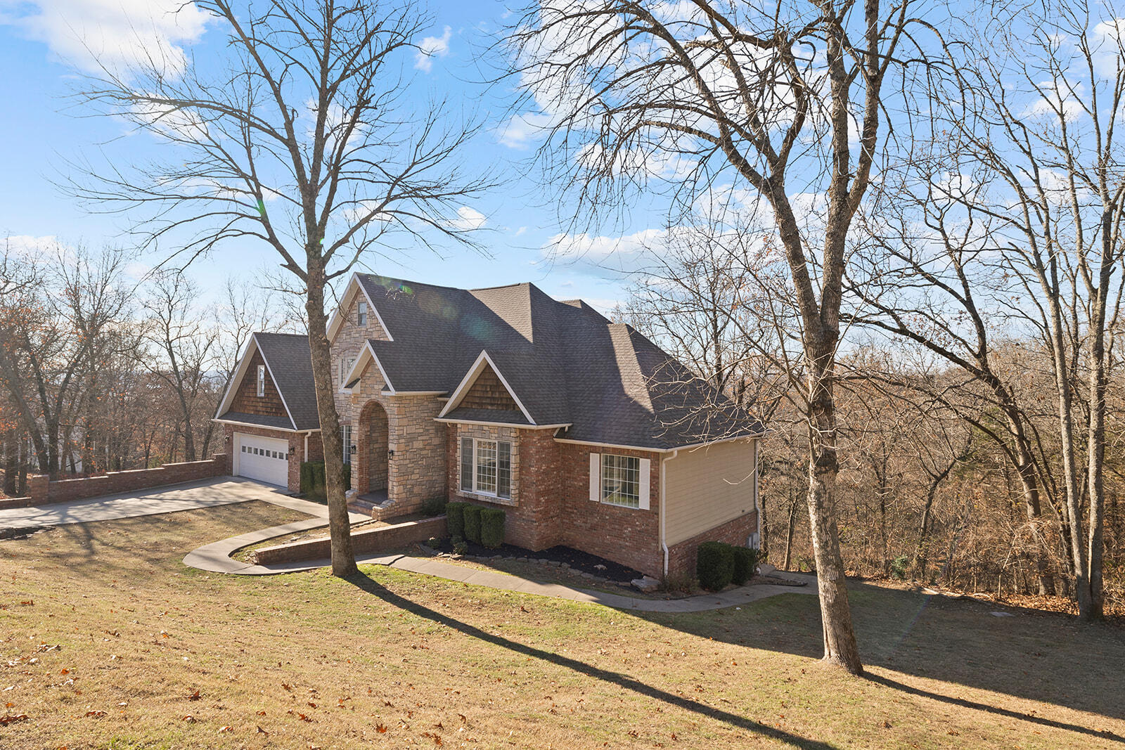 136 Grand Pointe Property Photo 3