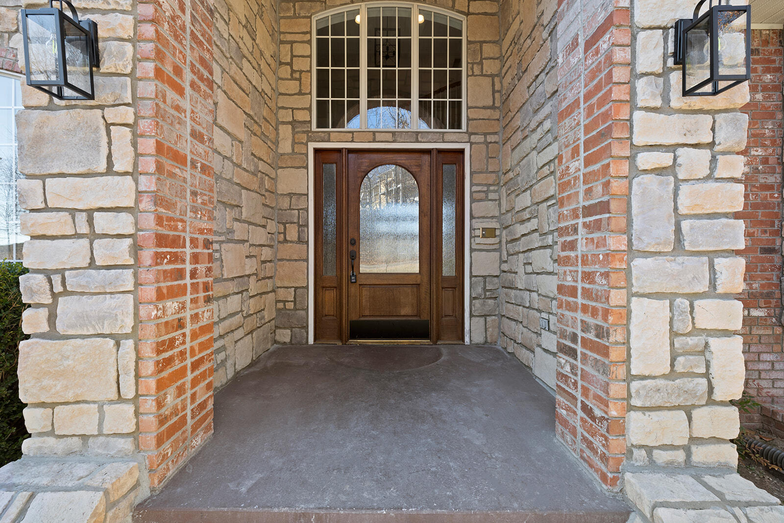 136 Grand Pointe Property Photo 4