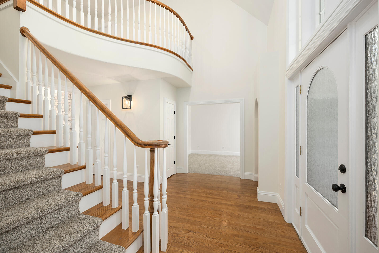 136 Grand Pointe Property Photo 6
