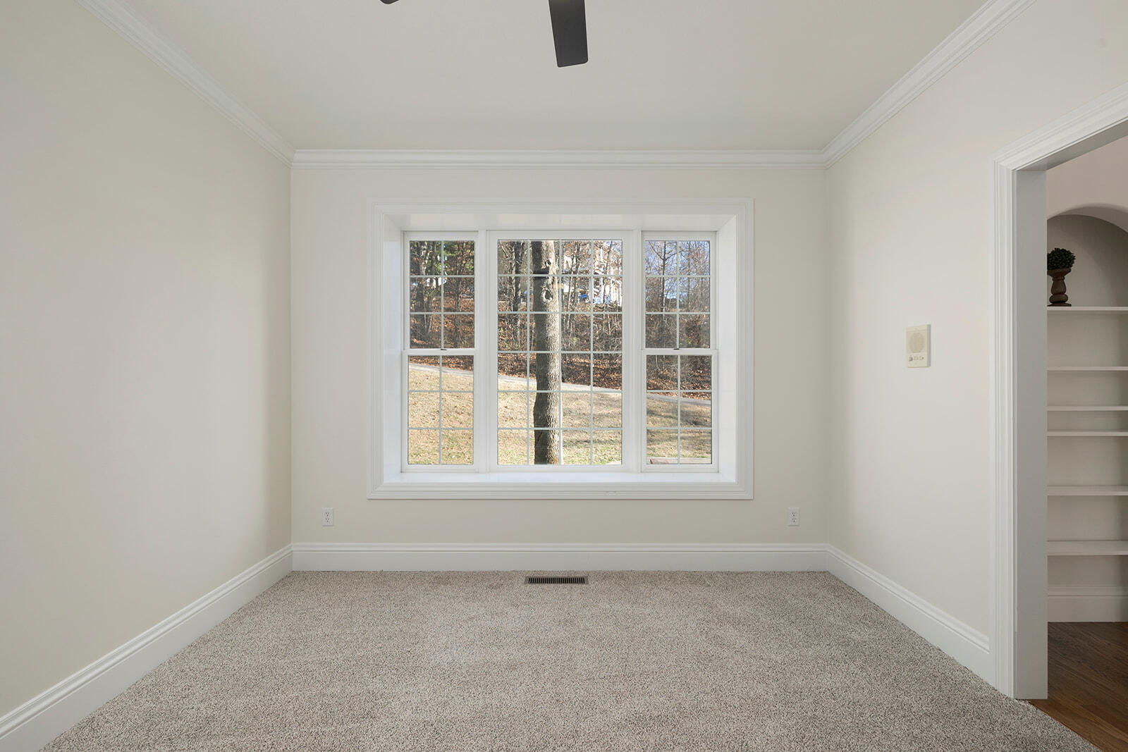 136 Grand Pointe Property Photo 10