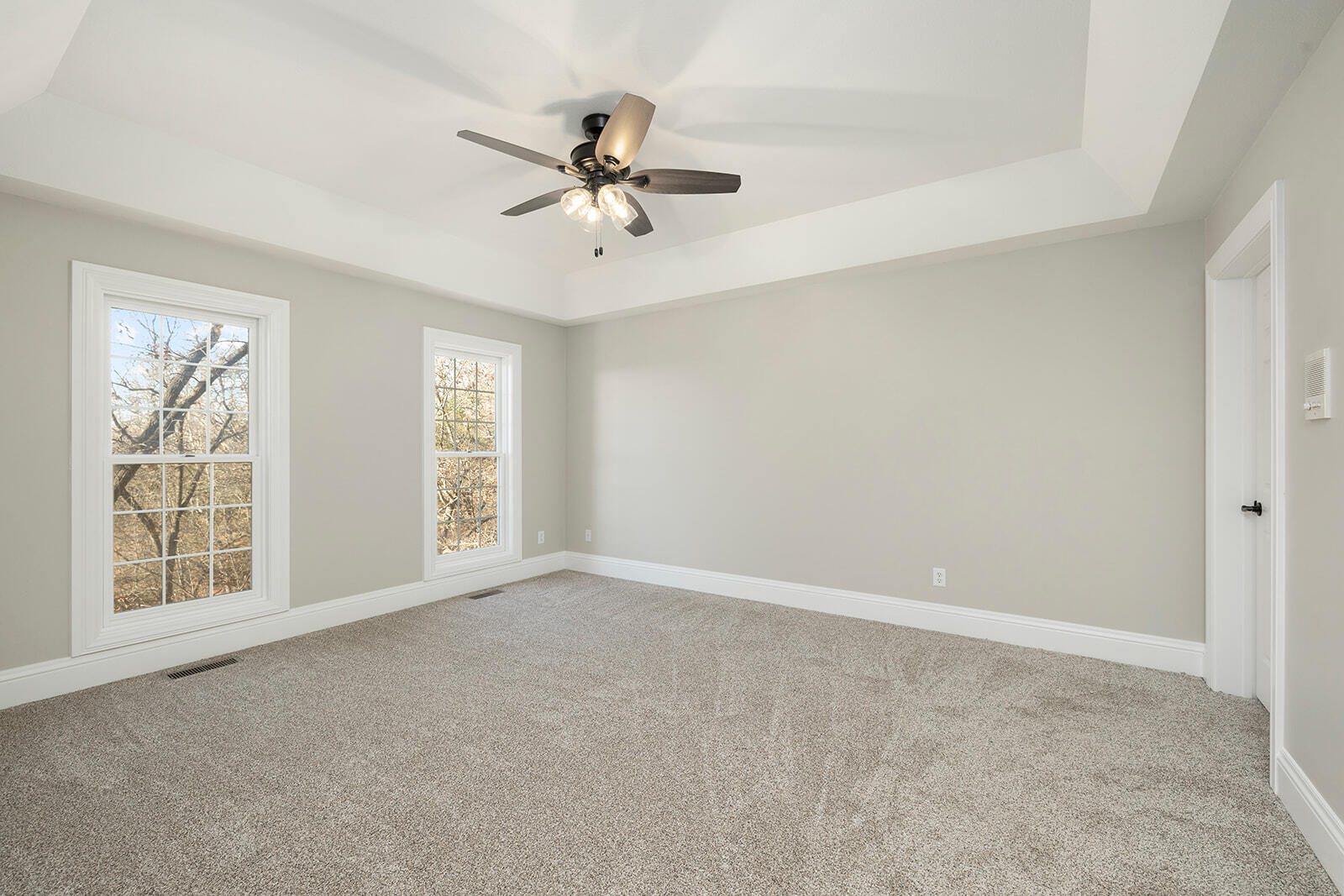 136 Grand Pointe Property Photo 24