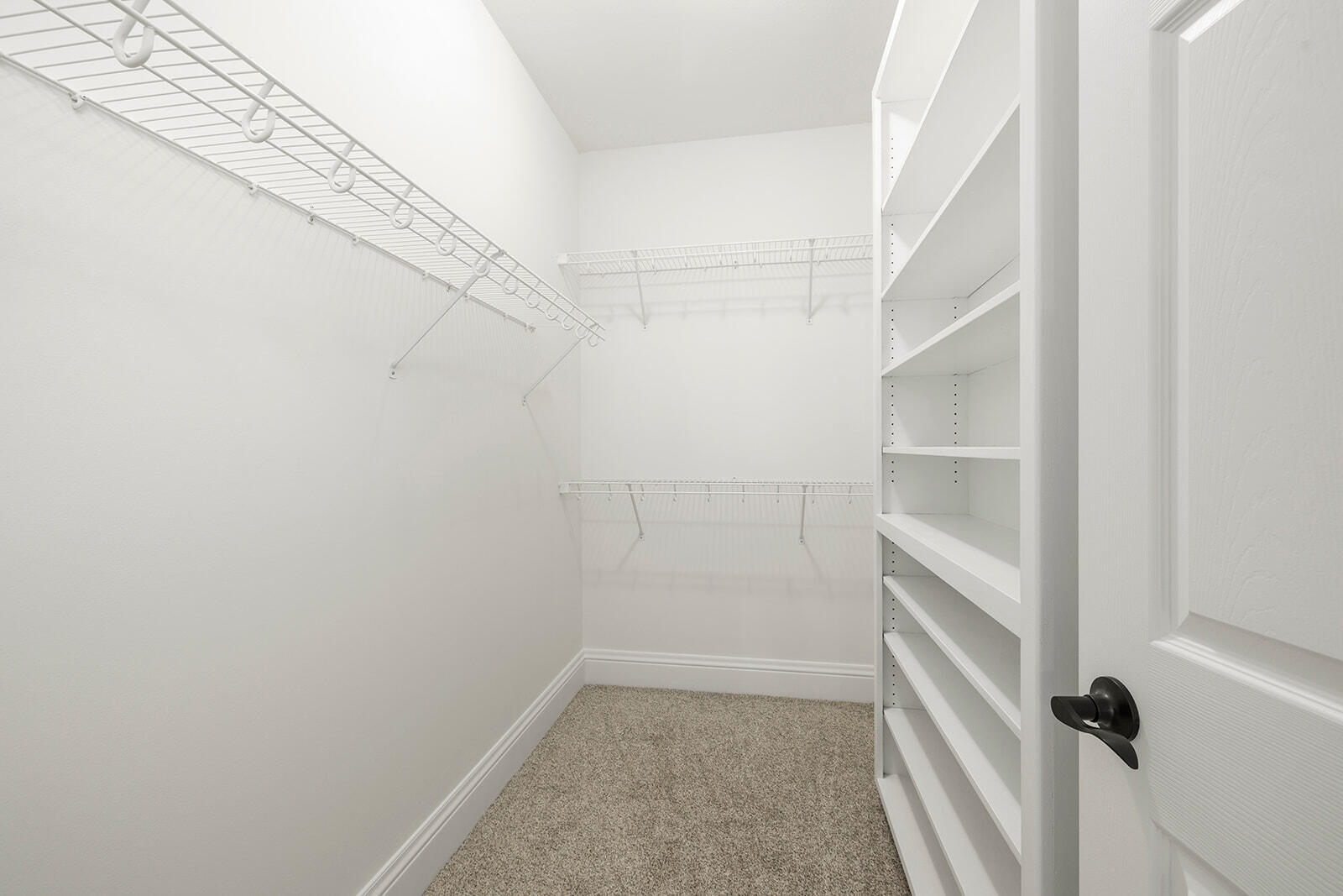 136 Grand Pointe Property Photo 31