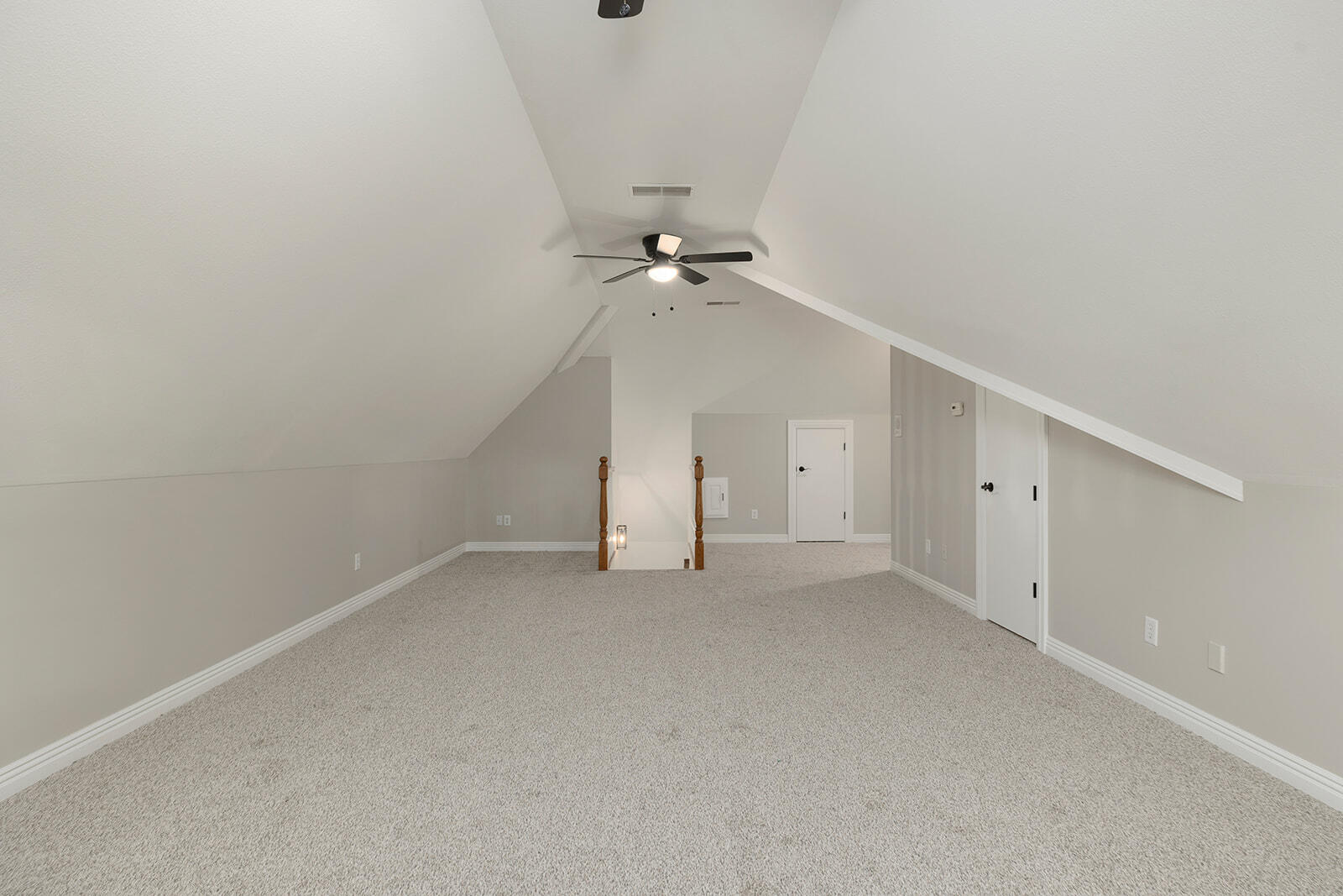 136 Grand Pointe Property Photo 39