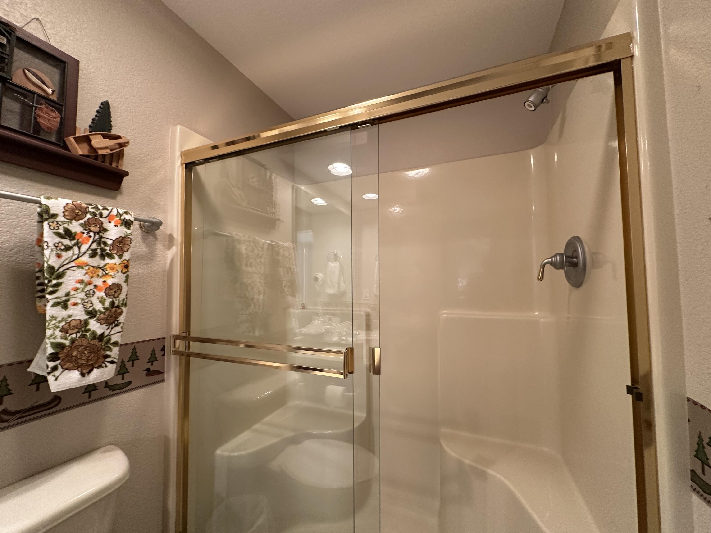 200 Glory Road Property Photo 11