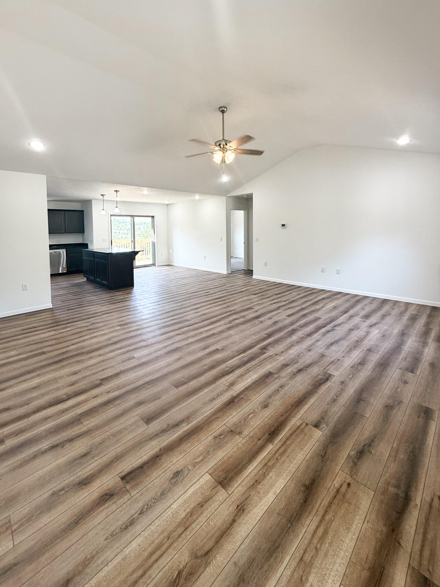 551 Pine Woods Village Drive Property Photo 3