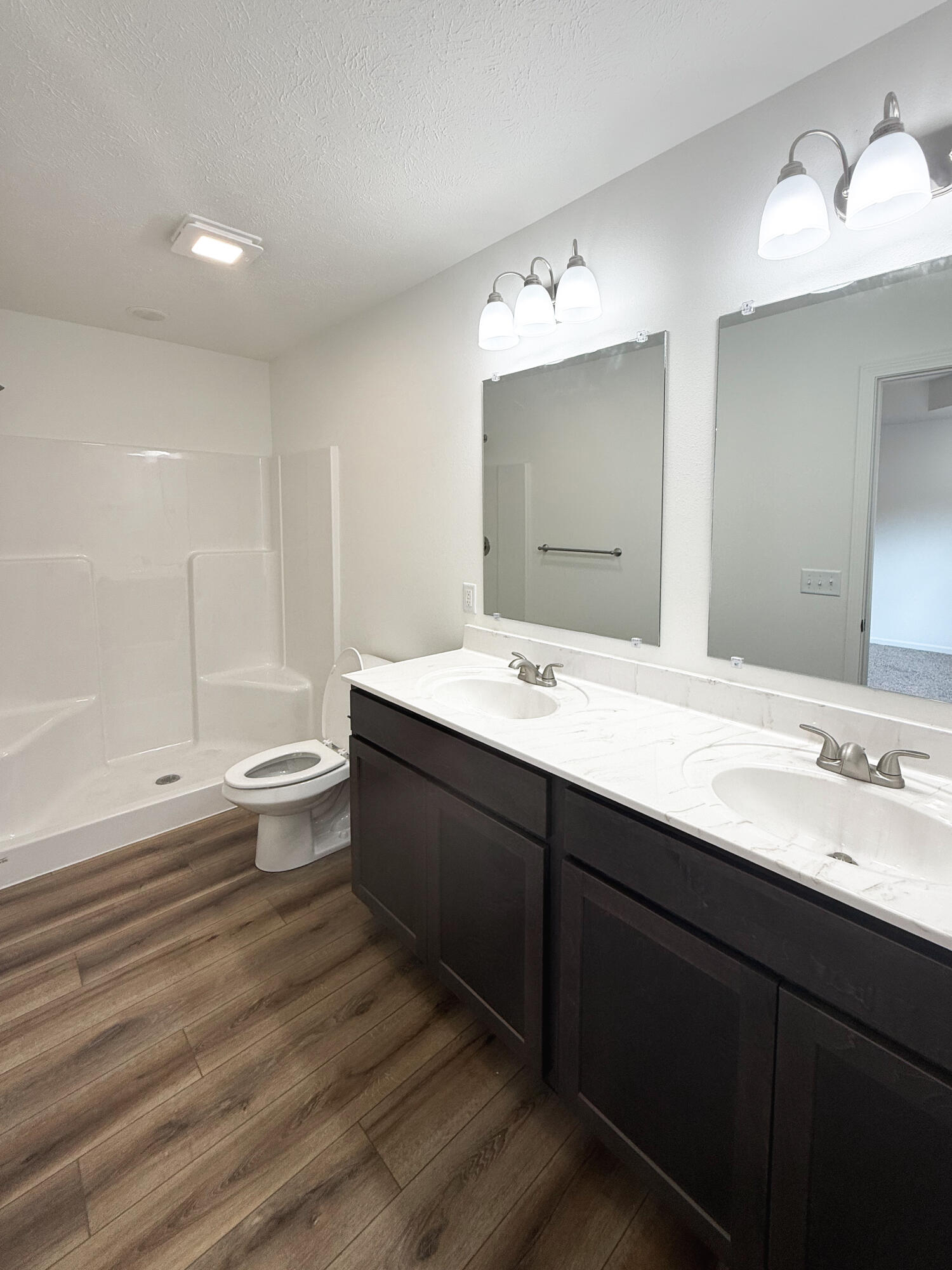 551 Pine Woods Village Drive Property Photo 7